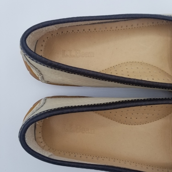 L.L. Bean Pebbled Leather Tan Bow Loafers size 7.5 - Picture 4 of 15